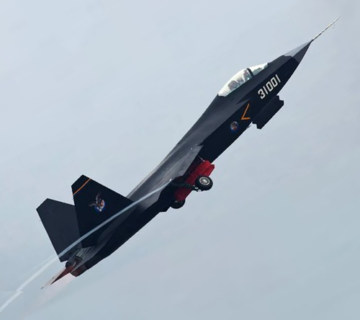 ساخت هواپیمای جنگی در چین